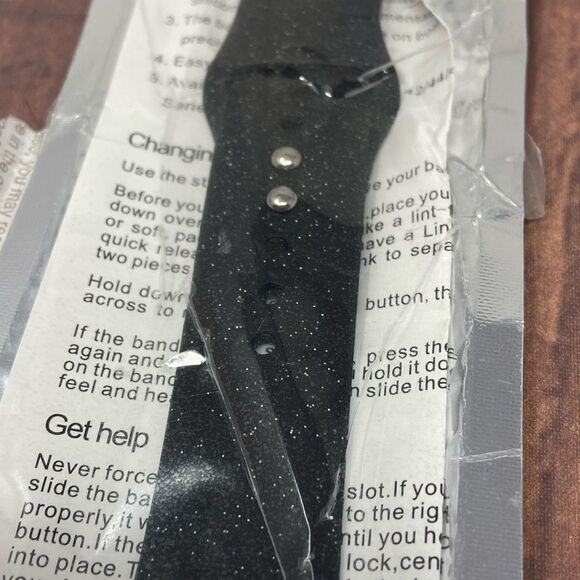 MACY’S BLACK SPECKLED SILICONE APPLE WATCH BAND COMPATIBLE WITH 38mm-41mm 1692 - Picture 4 of 5